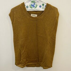 FINE PARIS SLEEVELESS SWEATER